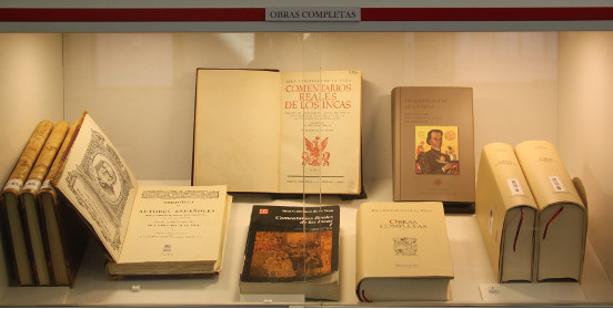 Cuarta vitrina de la exposición