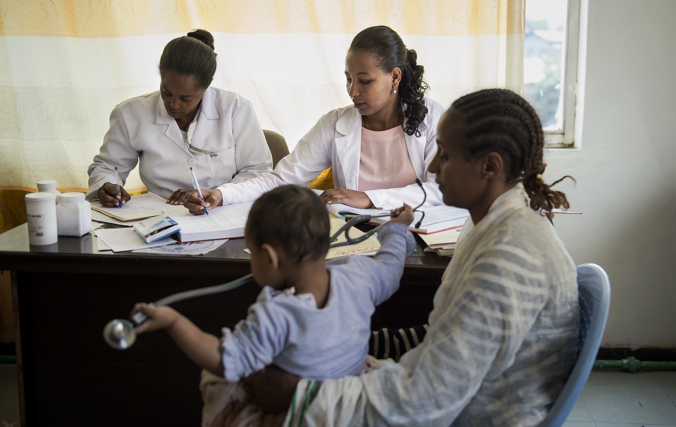 El Programa de Formación Médica Especializada y Sanitaria de la AECID consolida sus avances en nueve países