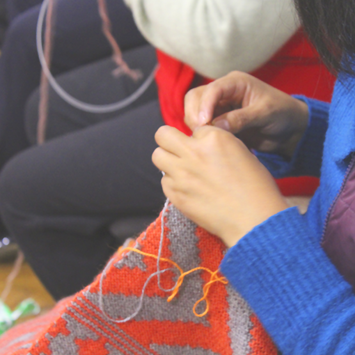 HACER CON LAS MANOS EN LA FERIA DEL ARTE LIBRE